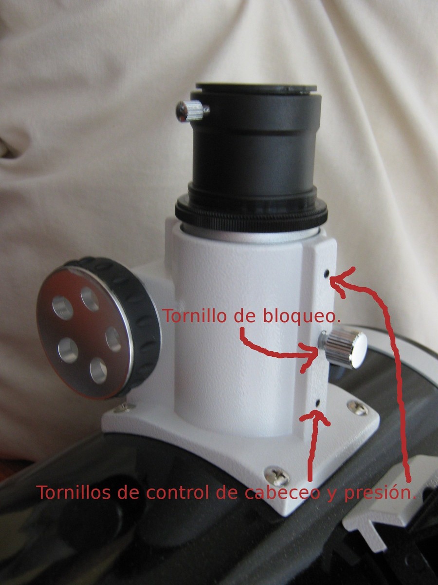 Enfocador original de mi SkyWatcher N150 f/8: lado superior